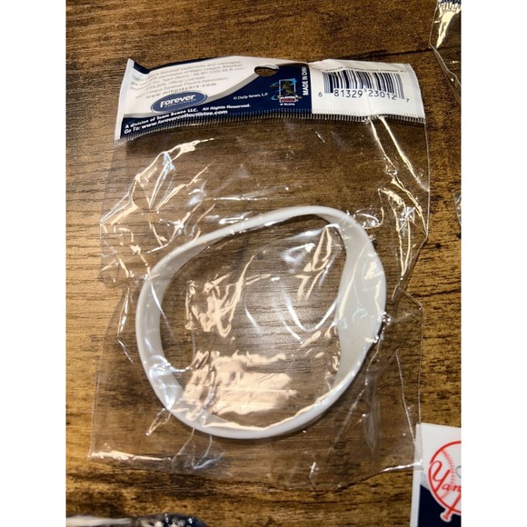 New York Yankees Daily News Silicone Wristband Bracelet Variety of 7 Bands - Picture 9 of 16